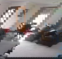 Parklake Holiday Units - Maitland Accommodation