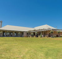 Holman Estate - Maitland Accommodation