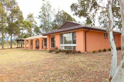 Verona Vineyard Cottage - Maitland Accommodation 1