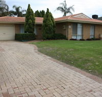 Canal Time Holiday Home - Maitland Accommodation