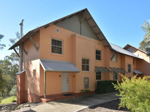 Villa Prosecco Located Within Cypress Lakes - Maitland Accommodation 2