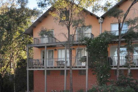 Villa Beaujolais Located Within Cypress Lakes - Maitland Accommodation 2