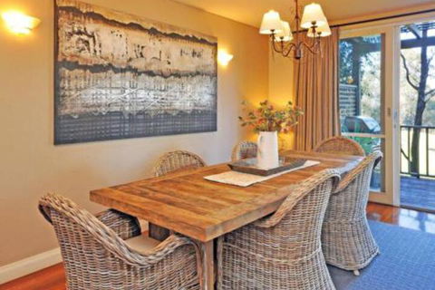 Villa Beaujolais Located Within Cypress Lakes - Maitland Accommodation 3