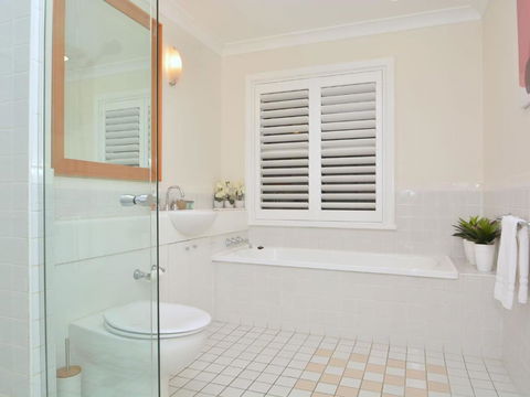 Villa 3br De Saran Resort Condo Located Within Cypress Lakes Resort (nothing Is More Central) - Maitland Accommodation 3