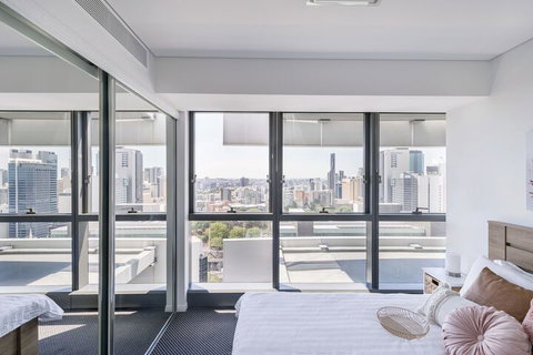 Airhome Brisbane CBD Apartments - Maitland Accommodation 2