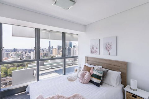 Airhome Brisbane CBD Apartments - Maitland Accommodation 4