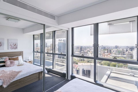 Airhome Brisbane CBD Apartments - Maitland Accommodation 3