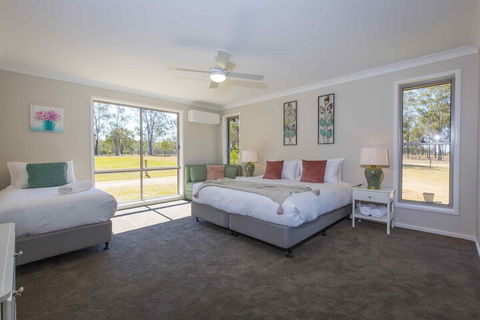 Amani - Maitland Accommodation 5