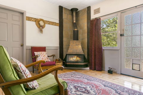 Carinya Cottage - Maitland Accommodation 1