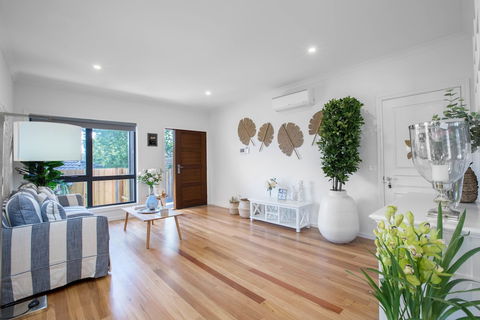 AUJOY 3 Bed Townhouse Burwood 1 - Maitland Accommodation 0