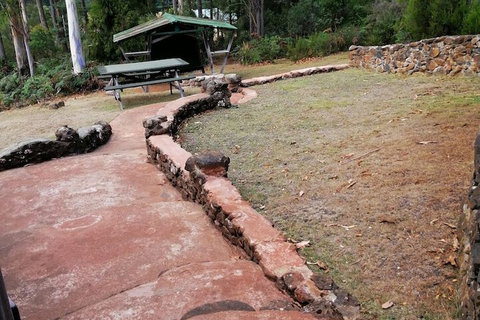 Minnow Cabins - Maitland Accommodation 2