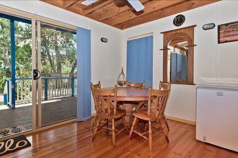 Bali Hai - Maitland Accommodation 3