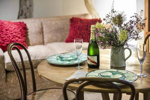 AL RU Farm - Maitland Accommodation 7