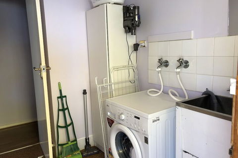 Canberra Entire House 3 Bedroom - Maitland Accommodation 4