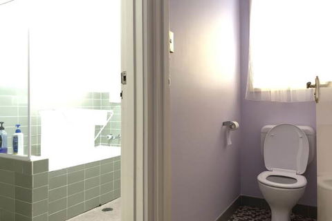 Canberra Entire House 3 Bedroom - Maitland Accommodation 6