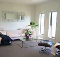 Brand New 4 Bedrooms House - Maitland Accommodation