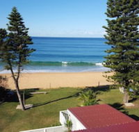 Coachhouse on the Beach - Maitland Accommodation