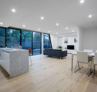 106 Modern Prestige 3 storey New Establishment - Maitland Accommodation