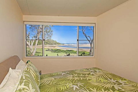 Lobster Cottage Sawtell NSW - Maitland Accommodation 4