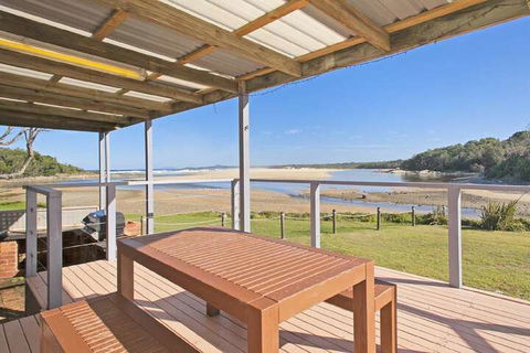Lobster Cottage Sawtell NSW - Maitland Accommodation 6