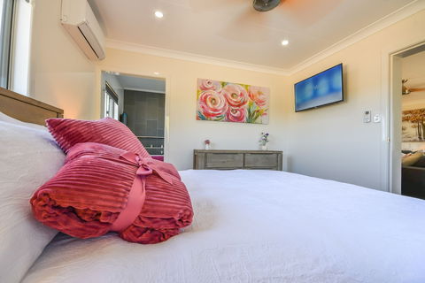 Yungaburra  Lodge - Maitland Accommodation 3