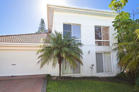 1 / 17 22nd Ave Sawtell NSW - Maitland Accommodation 1
