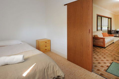 Rose Cottage Sawtell NSW - Maitland Accommodation 4