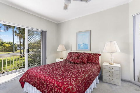 Solitaire 1 Sawtell NSW - Maitland Accommodation 2
