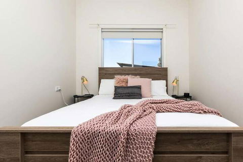 2 Bedroom With Parking Near Central Cessnock - Maitland Accommodation 3