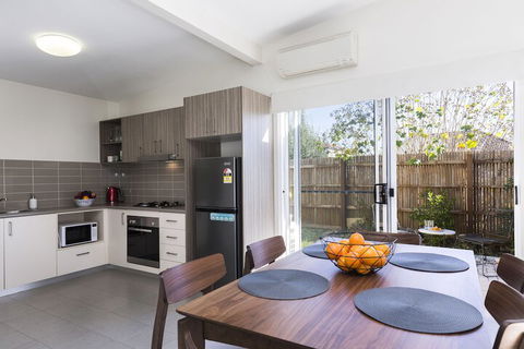 2 Bedroom With Parking Near Central Cessnock - Maitland Accommodation 6