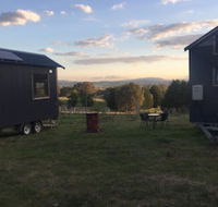 Double Oaks Tiny House - Maitland Accommodation