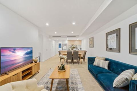 HomeHotel New & Comfort 3 Bedrooms - Maitland Accommodation 0