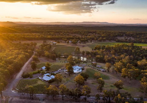 Ironbark Villa 1 - Maitland Accommodation 2
