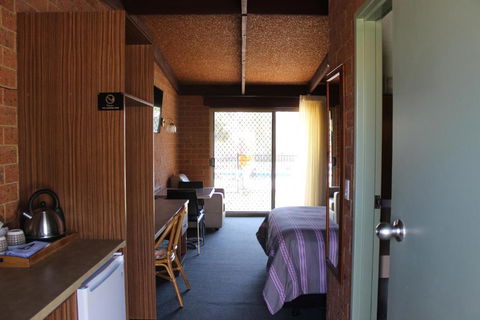 Alexandra Motor Inn Victoria Aus - Maitland Accommodation 1