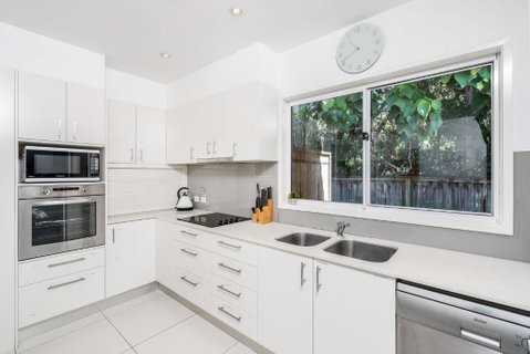 A SWEET ESCAPE Serenity On Sallywattle - Maitland Accommodation 6