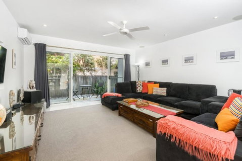 A SWEET ESCAPE Serenity On Sallywattle - Maitland Accommodation 4