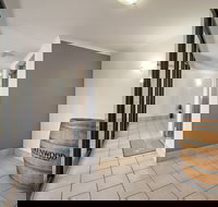 Shoal Bay Beachclub Apartments - Maitland Accommodation