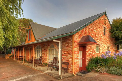 Hatchers Richmond Manor - Maitland Accommodation 2