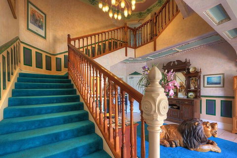 Hatchers Richmond Manor - Maitland Accommodation 7