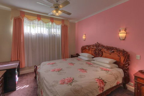 Hatchers Richmond Manor - Maitland Accommodation 5