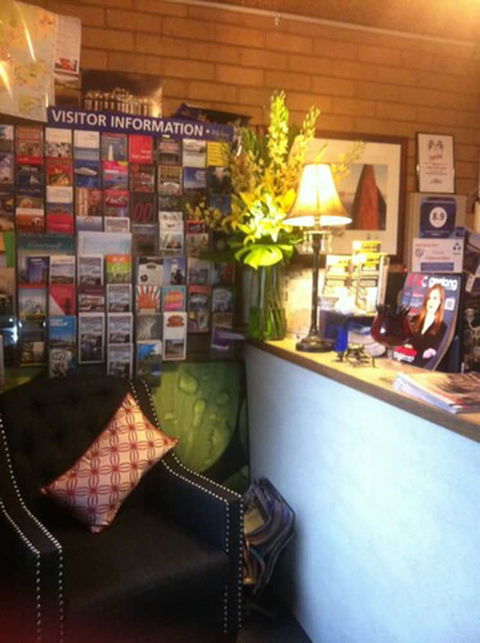 Parkwood Motel And Apartments - Maitland Accommodation 5