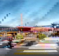 Nightcap at Sandown Park Hotel - Maitland Accommodation