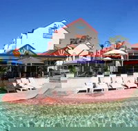 Nelson Bay Breeze Holiday Apartments - Maitland Accommodation