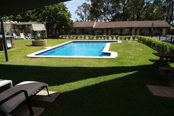 Old Maitland Inn - Maitland Accommodation 0