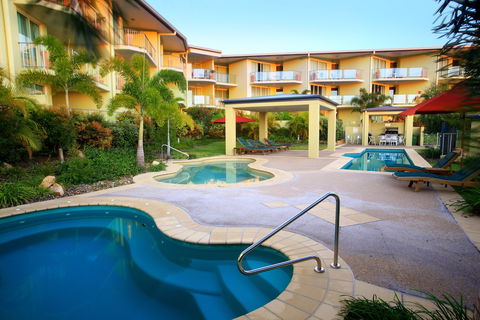 Caloundra Central Apartment Hotel - Maitland Accommodation 0