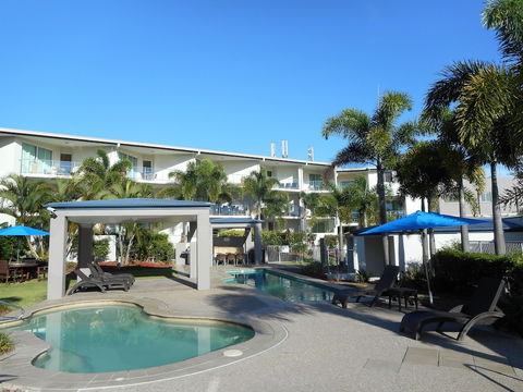 Caloundra Central Apartment Hotel - Maitland Accommodation 2