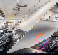 Alexandra on the Pacific - Maitland Accommodation