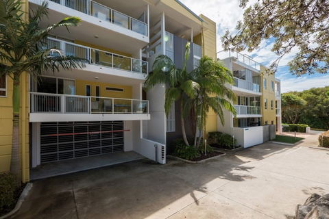 Seachange Coolum Beach - Maitland Accommodation 1