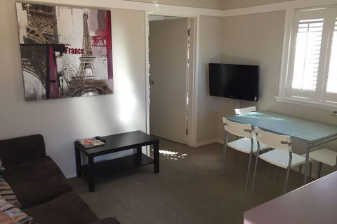 Brisbane Street Studios - Maitland Accommodation 7