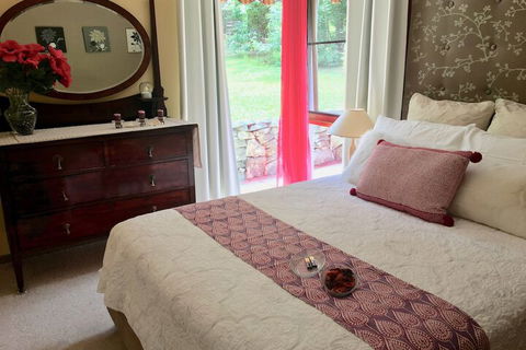 Crimson Villa - Maitland Accommodation 5